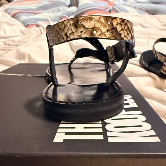 NIB The Kooples Women's Python Sandals in Perforated Leather size 39 - Picture 7 of 12